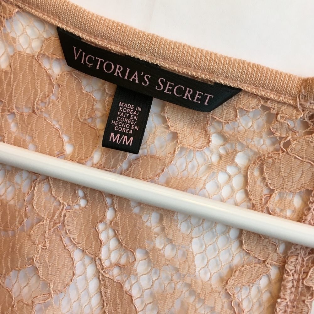 VICTORIA'S SECRET TOP WITH SHEER LACE ACCENTS .‎ - Picture 5 of 7